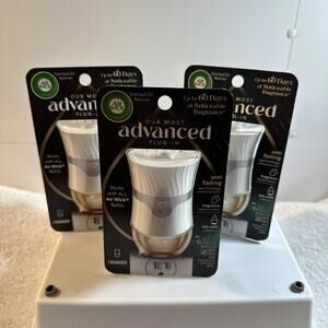 Lot 3 Air Wick Advanced Plug in Scented Oil Air Freshener Essential Oils Warmer